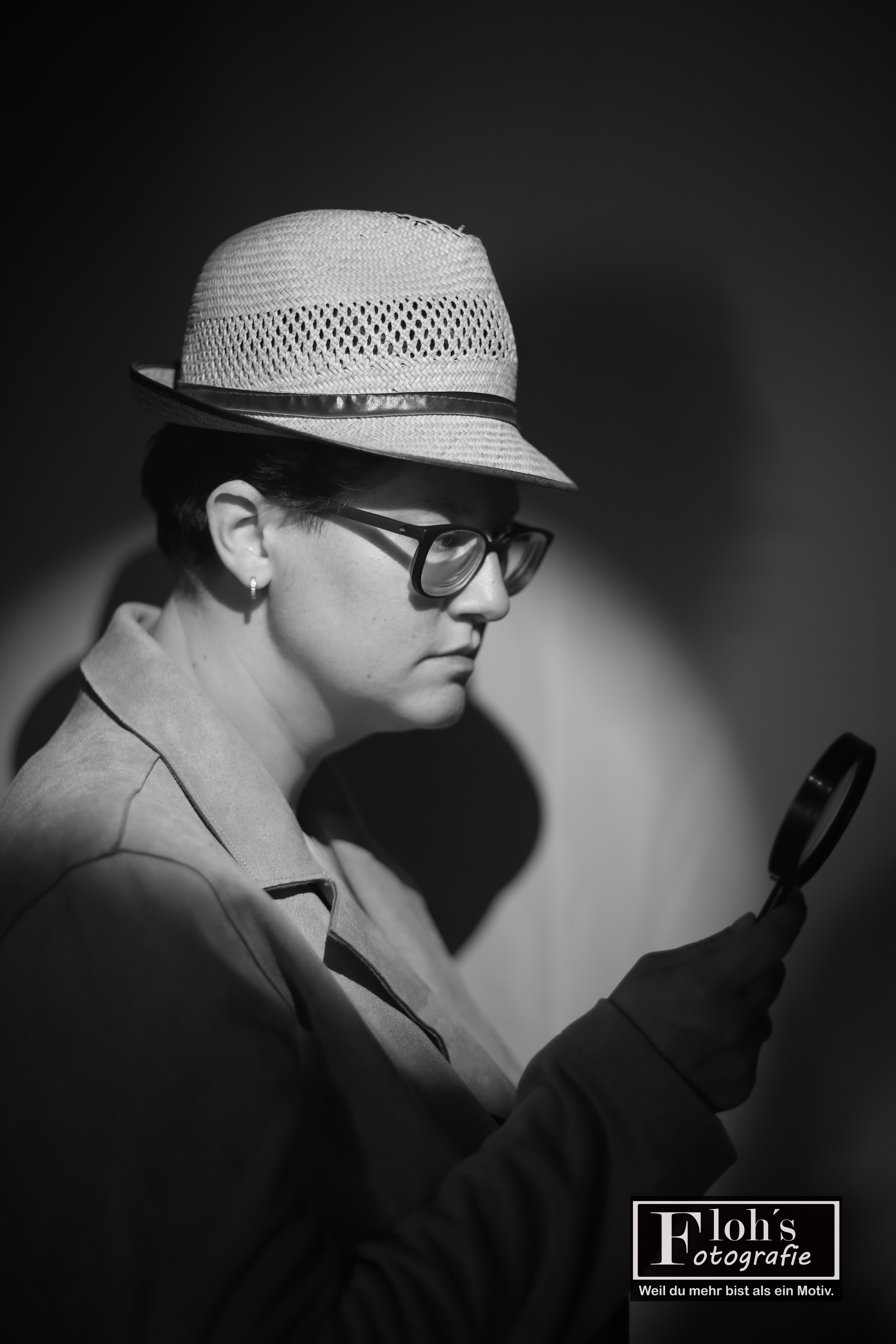 Filmreif – Detektiv-Szene in Schwarz-Weiß beim Wiener Fotomarathon 2025